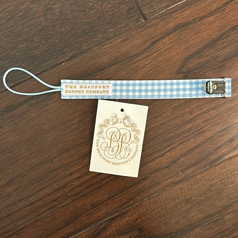 The Beaufort Bonnet Company paci clip